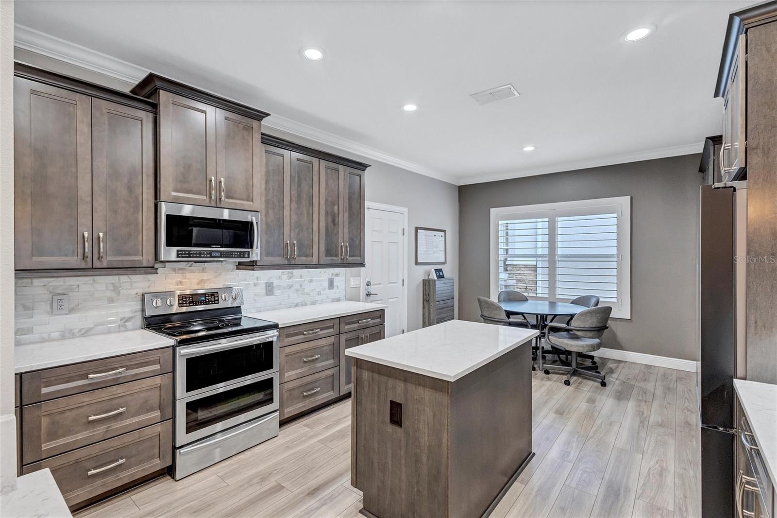 Image 14 of 66 For 2363 123rd Place E