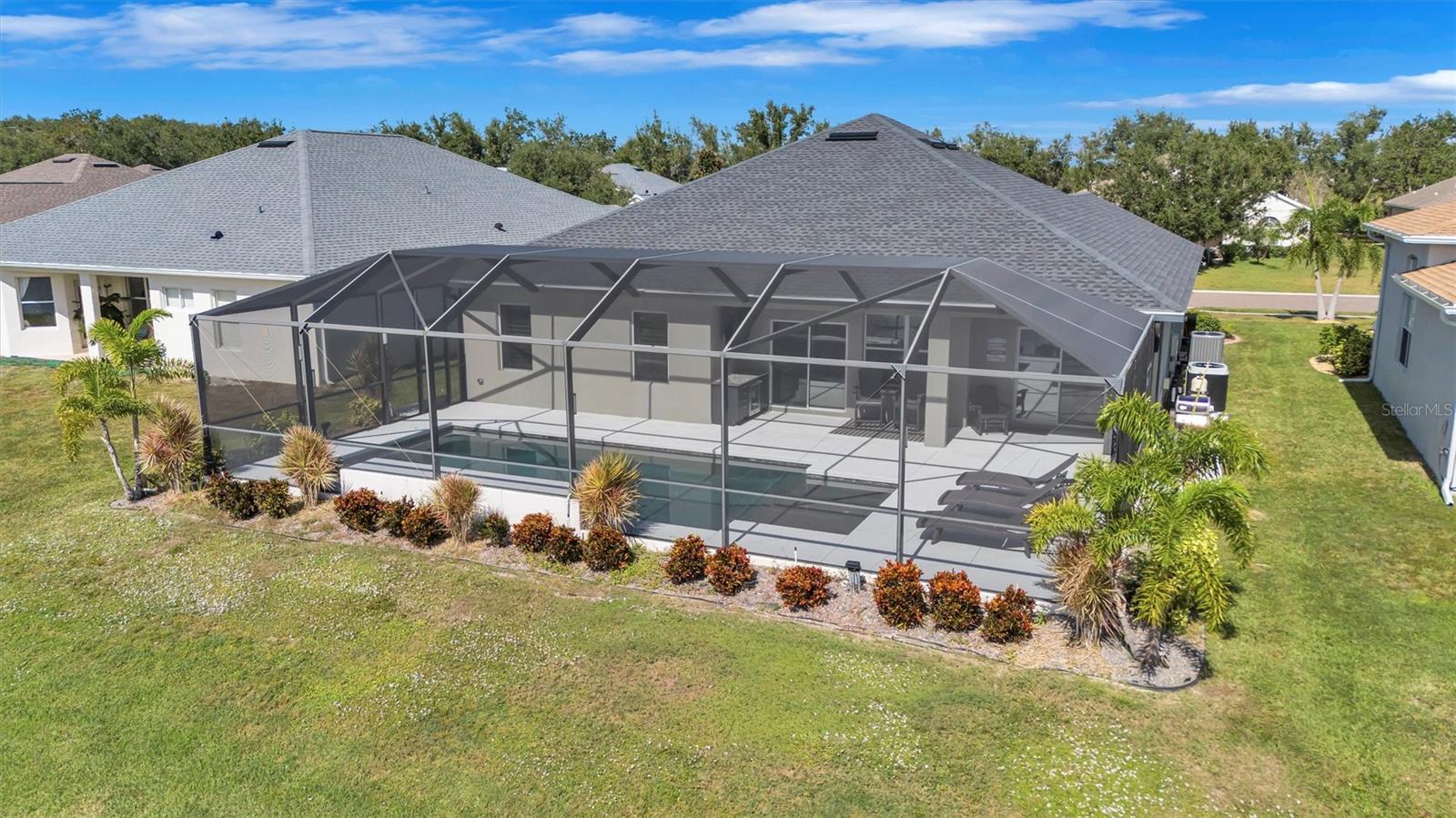 Image 3 of 66 For 2363 123rd Place E