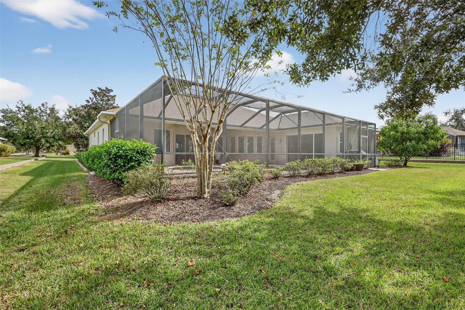 Image 16 of 75 For 14709 21st Avenue E