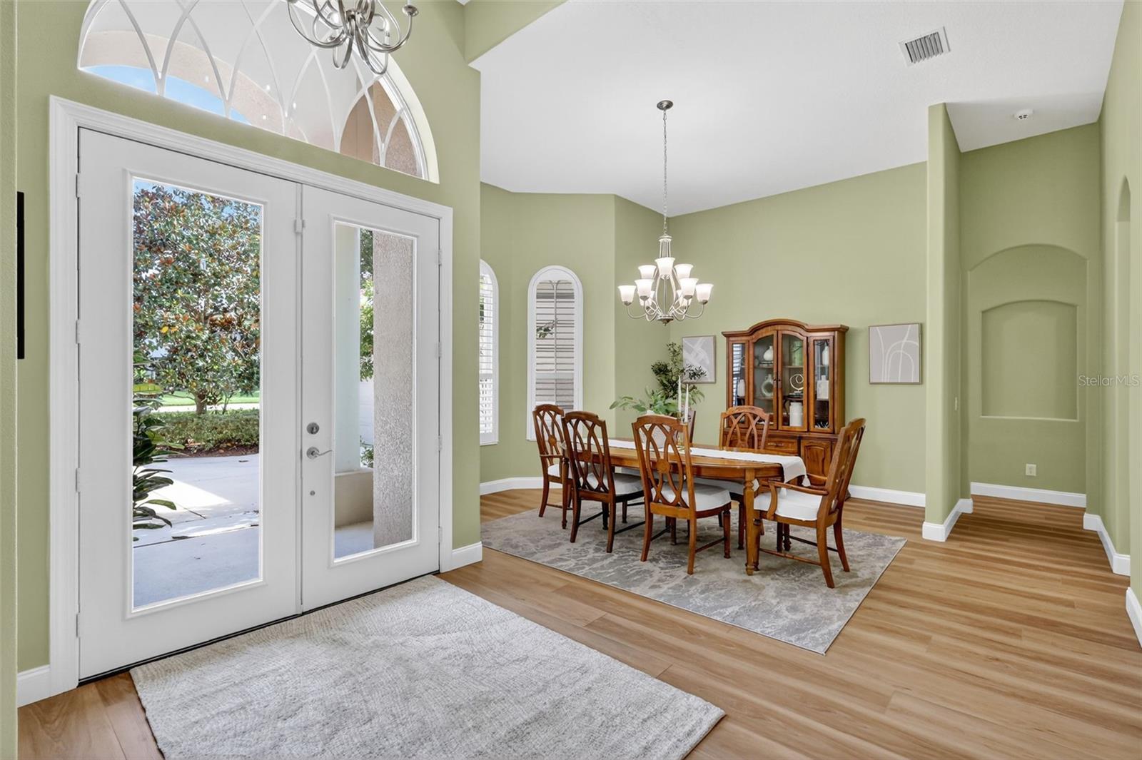 Image 21 of 75 For 14709 21st Avenue E