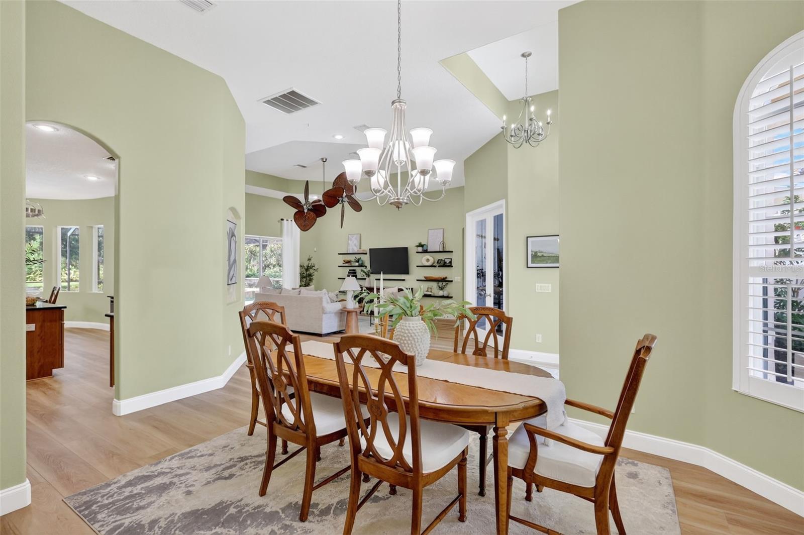 Image 30 of 75 For 14709 21st Avenue E