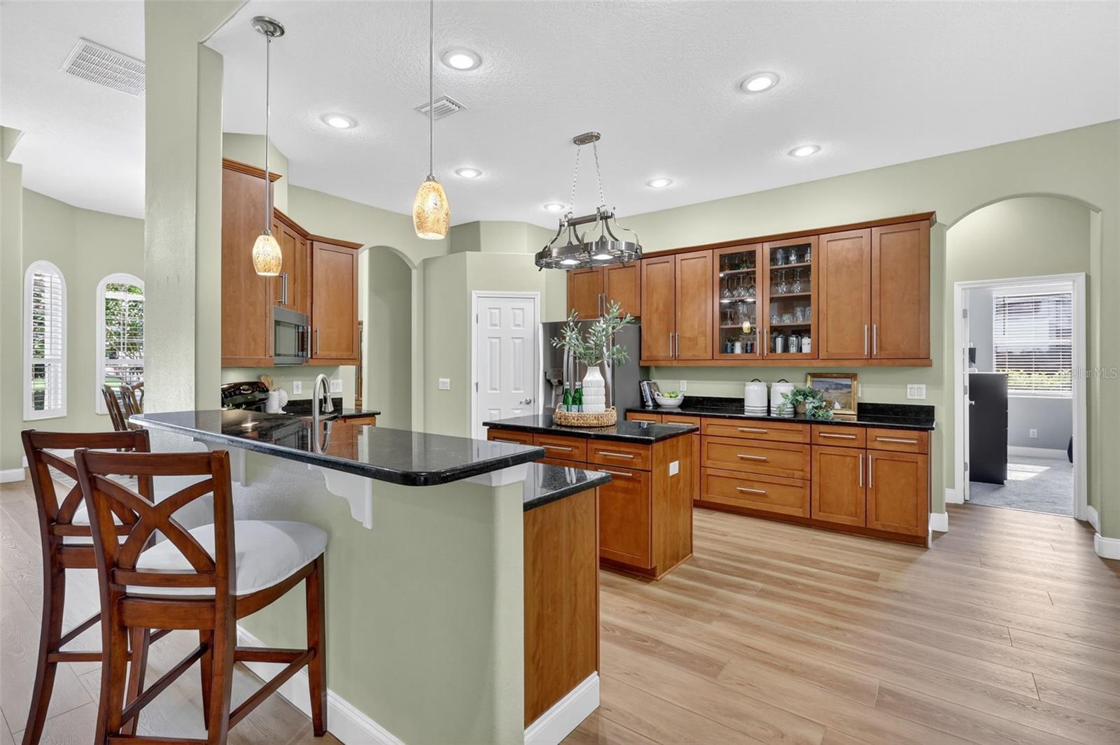 Image 34 of 75 For 14709 21st Avenue E