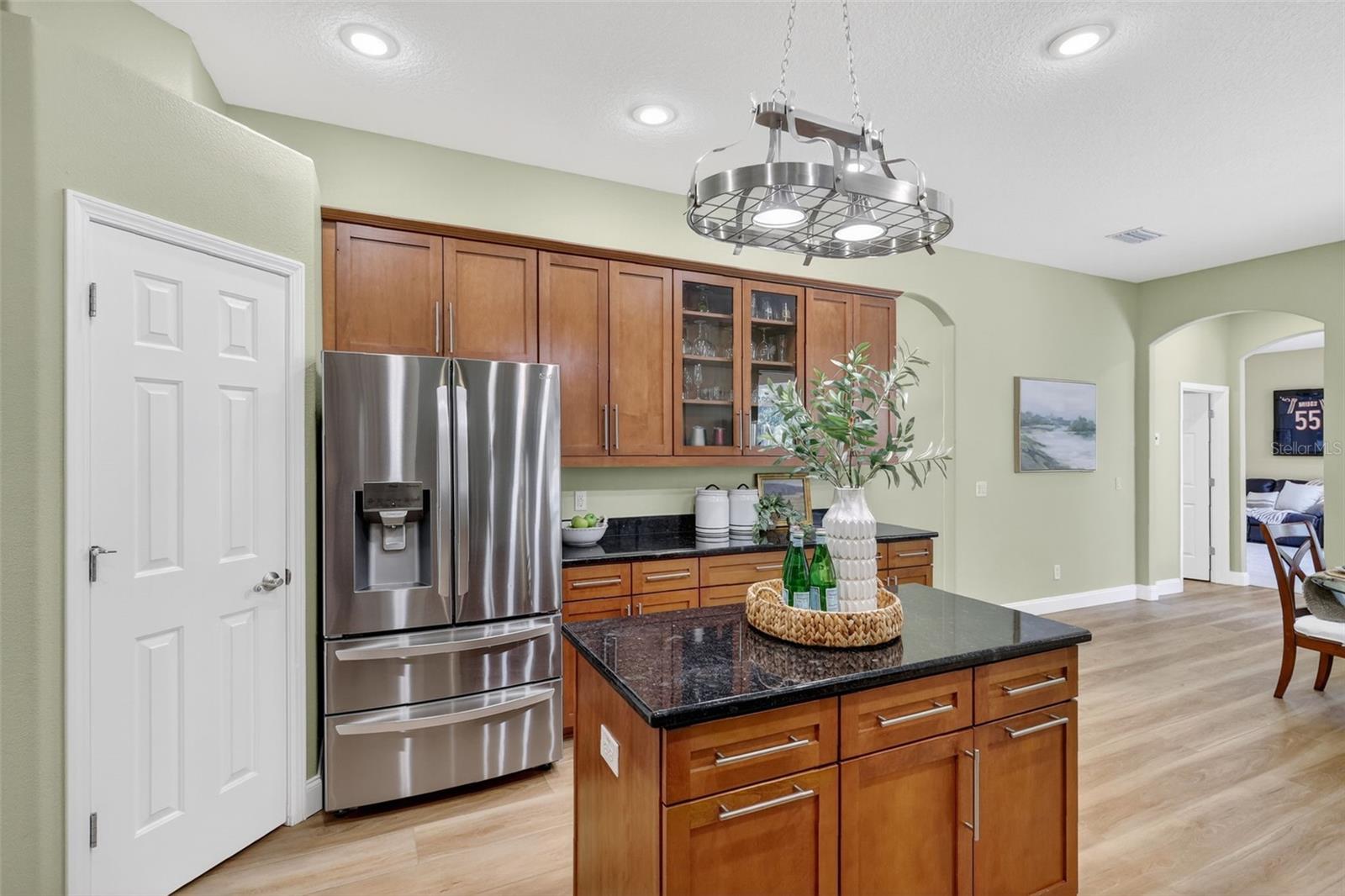 Image 36 of 75 For 14709 21st Avenue E