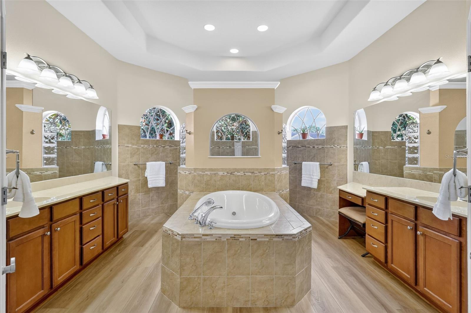 Image 44 of 75 For 14709 21st Avenue E