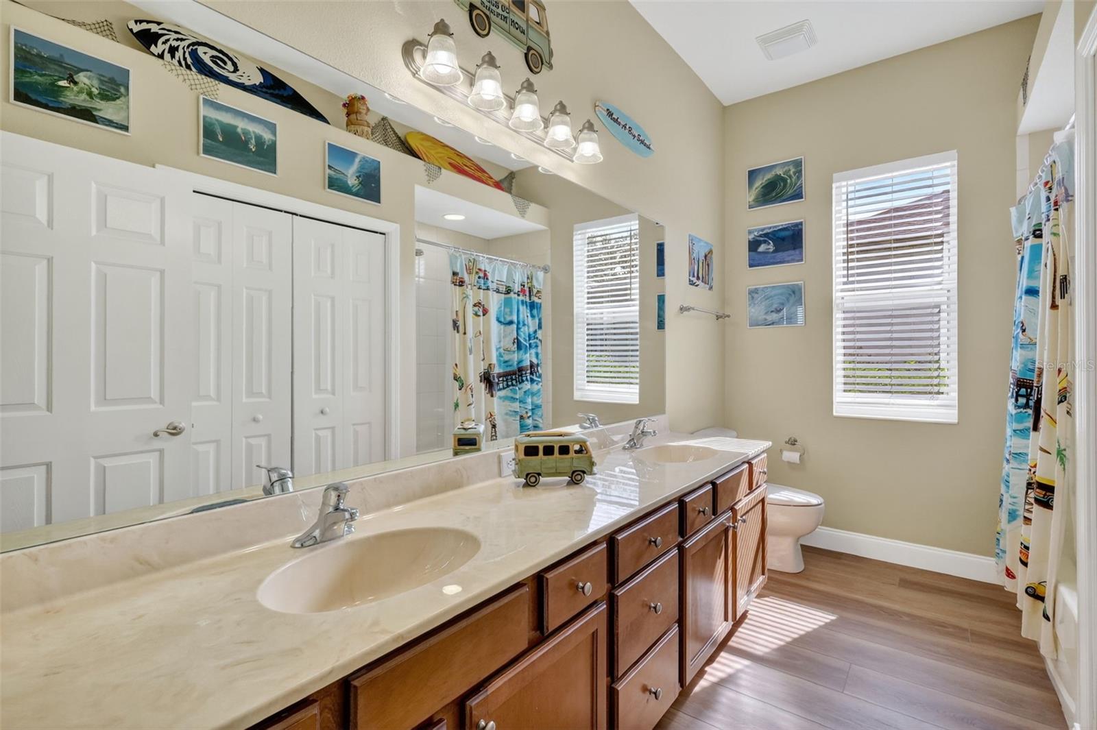 Image 52 of 75 For 14709 21st Avenue E