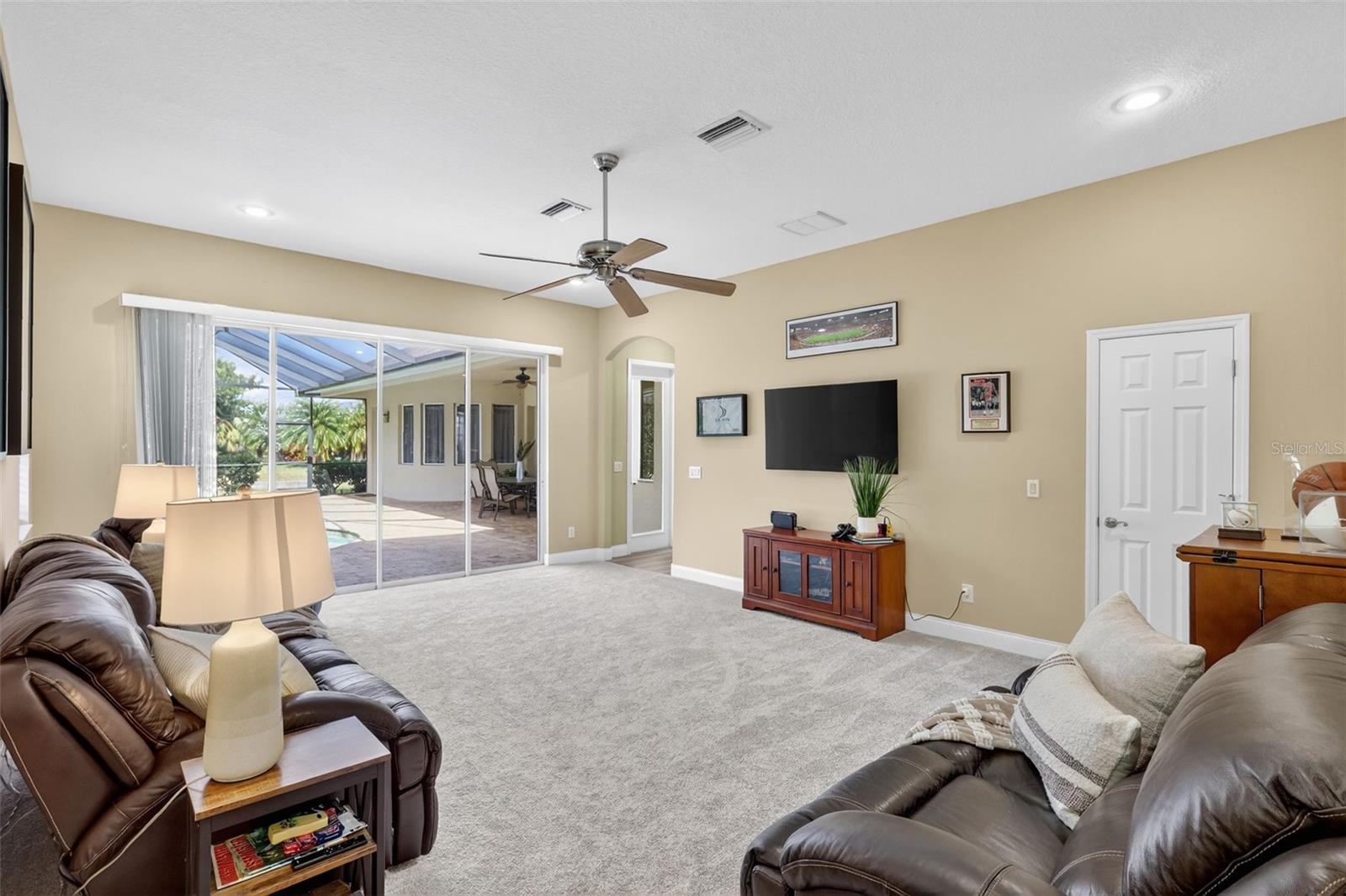 Image 56 of 75 For 14709 21st Avenue E