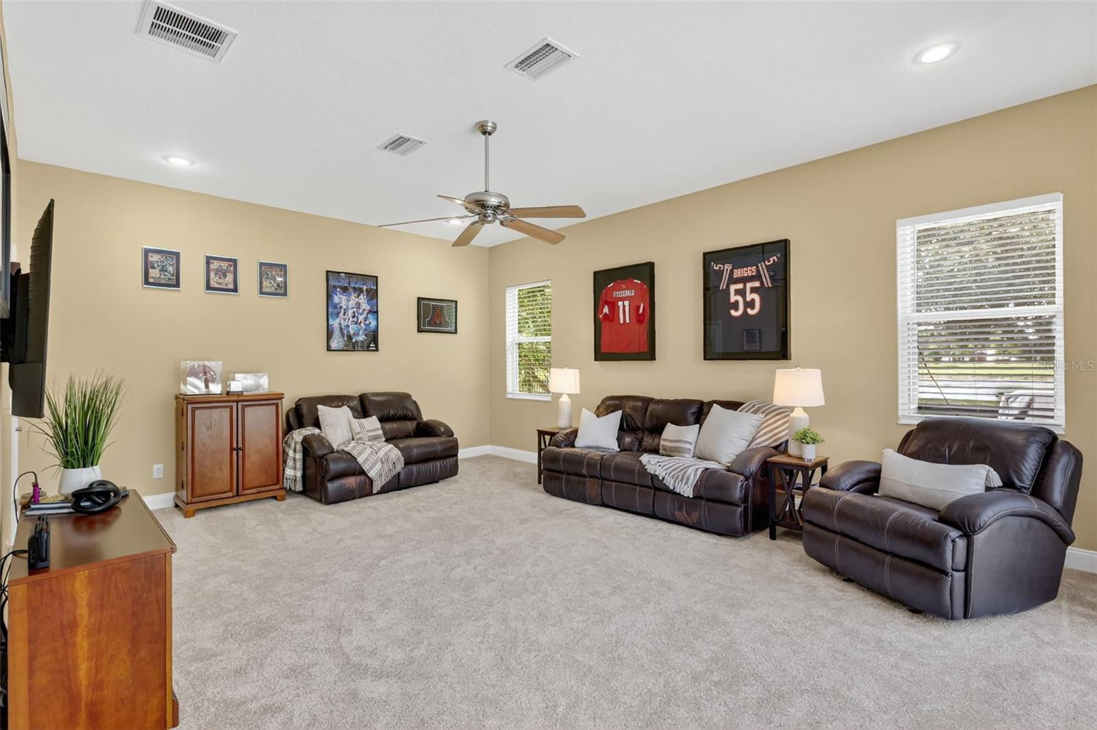 Image 57 of 75 For 14709 21st Avenue E