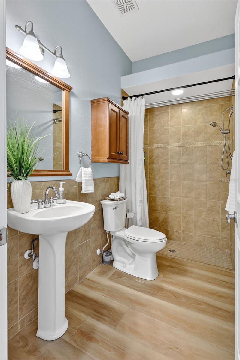 Image 59 of 75 For 14709 21st Avenue E