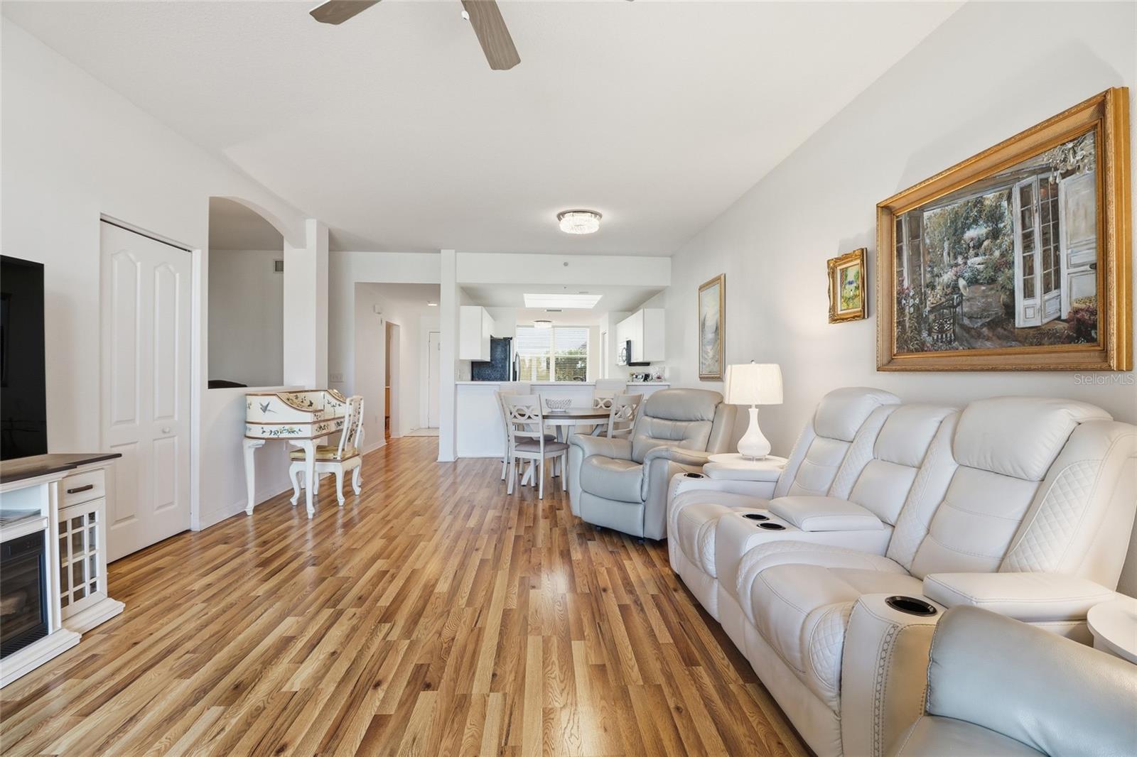 Image 11 of 75 For 5230 Hyland Hills Avenue 1315