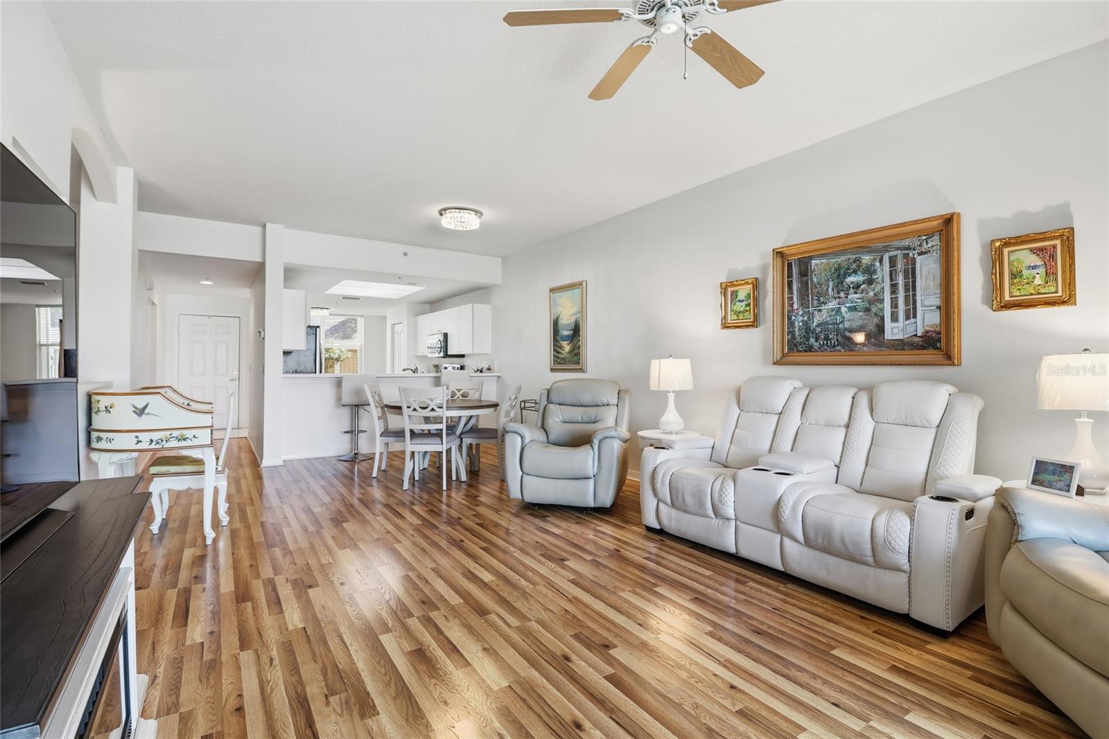 Image 12 of 75 For 5230 Hyland Hills Avenue 1315