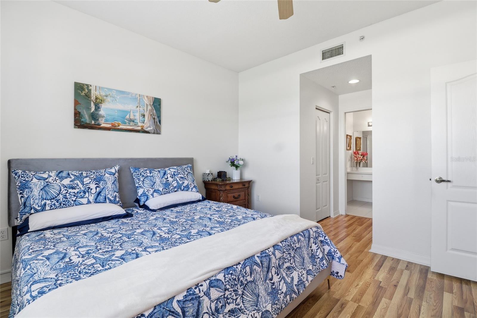 Image 19 of 75 For 5230 Hyland Hills Avenue 1315