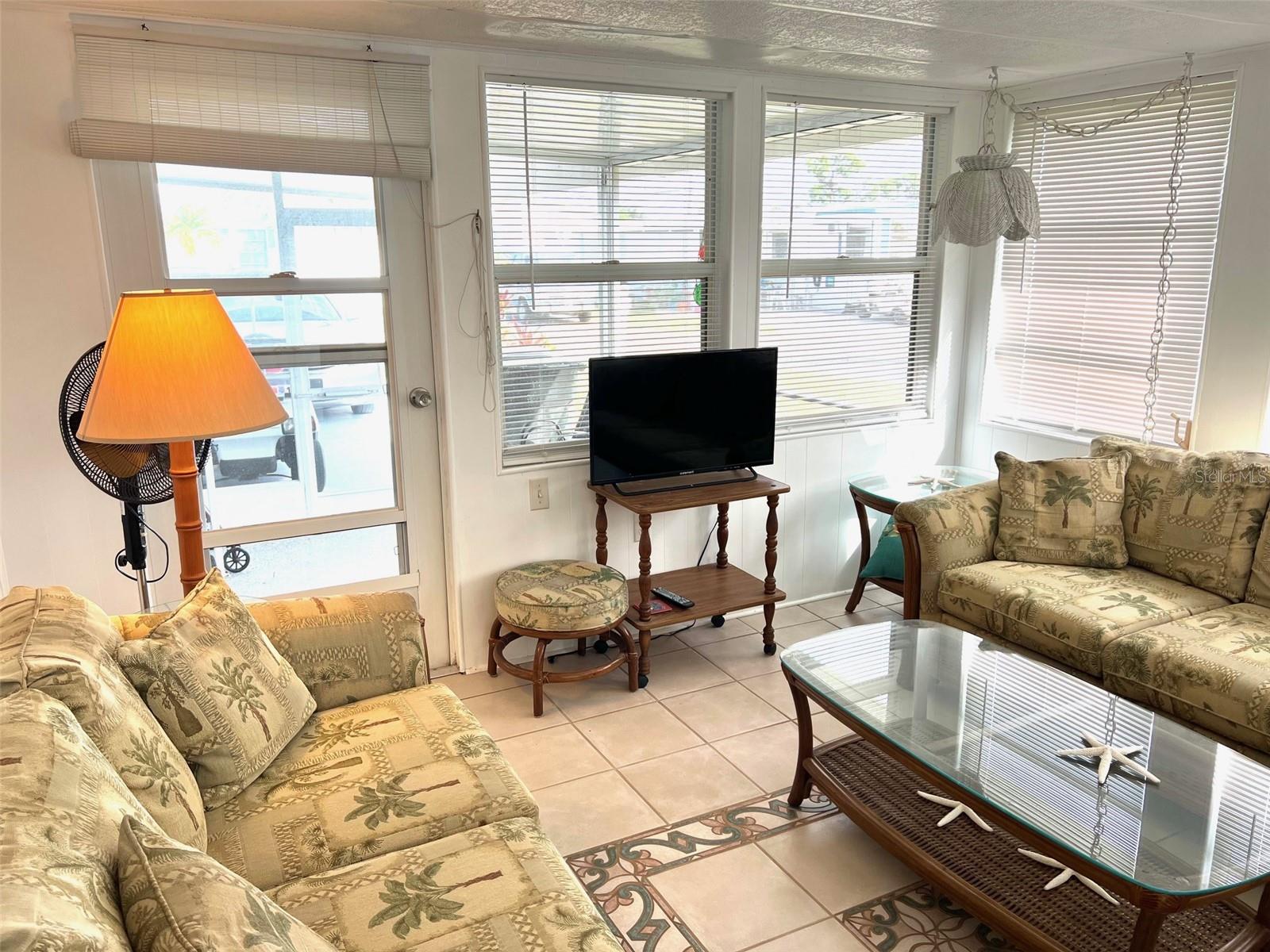 Image 23 of 37 For 218 Trailorama Drive