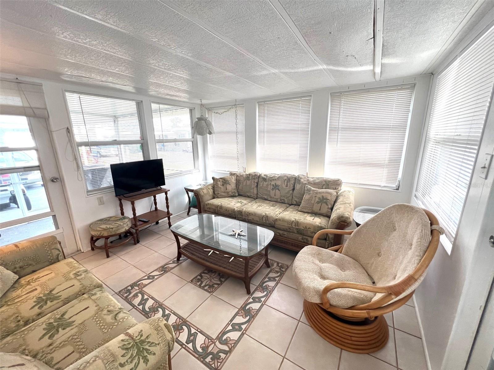 Image 24 of 37 For 218 Trailorama Drive