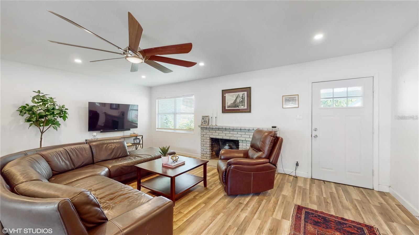 Image 12 of 22 For 4512 26th Avenue S