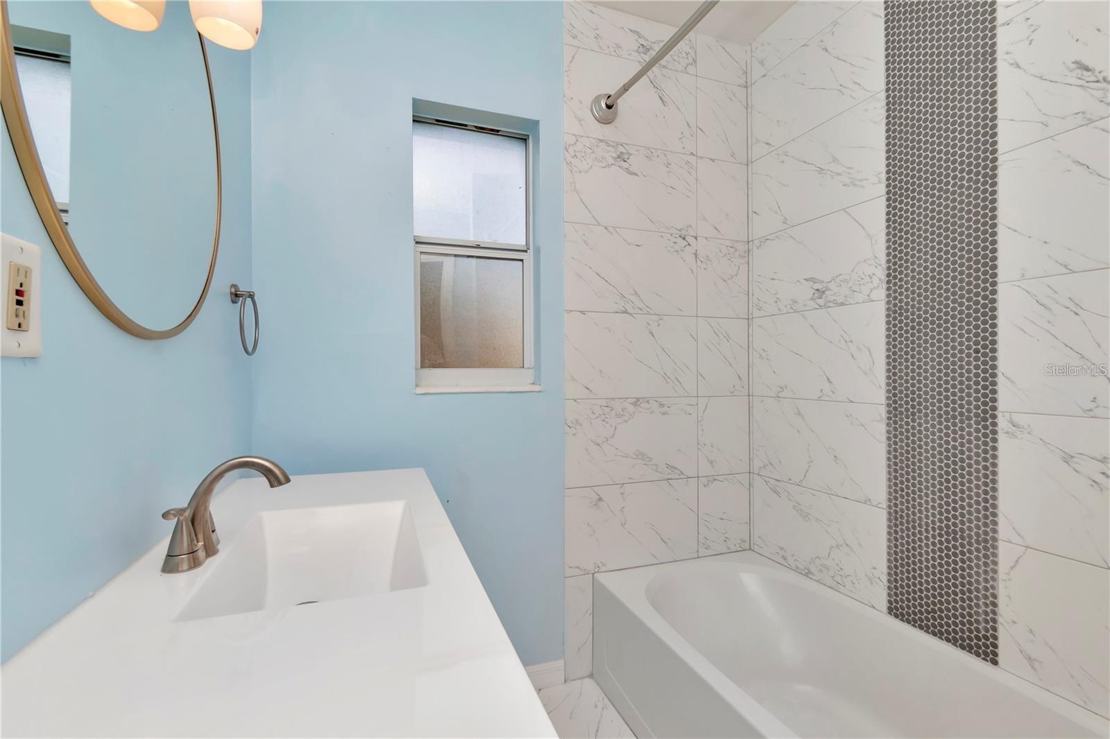 Image 9 of 22 For 4512 26th Avenue S