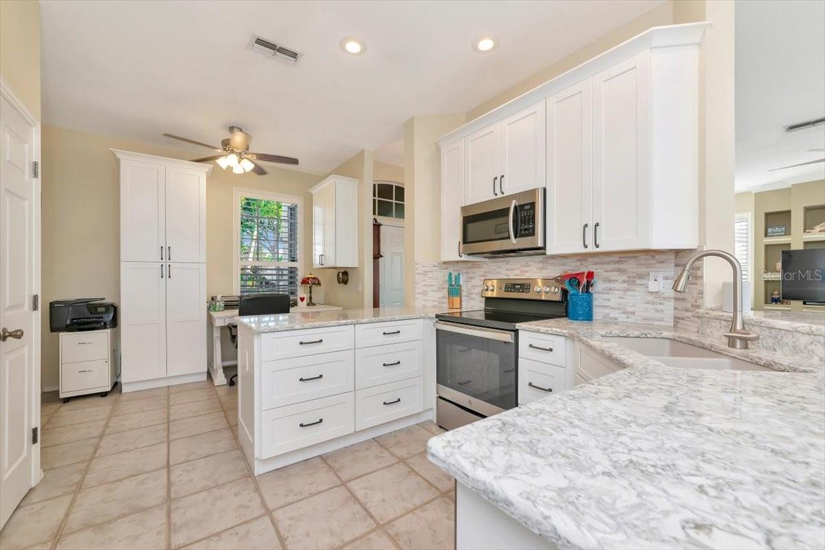 Image 10 of 50 For 5312 52nd Avenue W