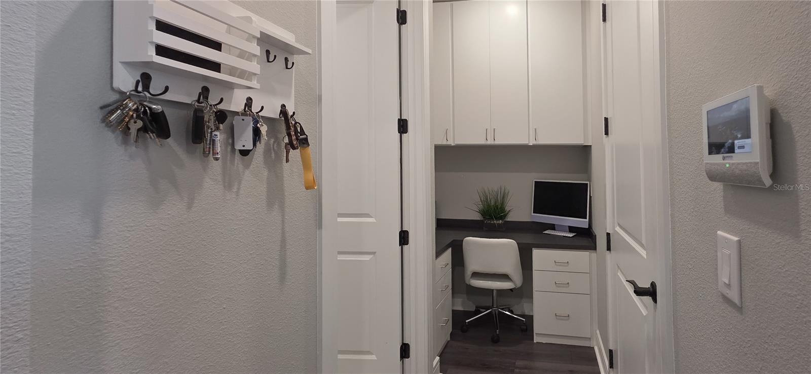 Image 6 of 62 For 10619 Wynward Way