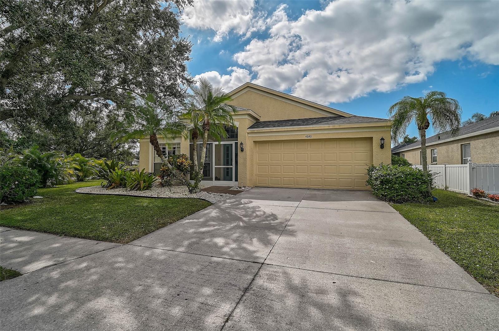 Image 2 of 33 For 4640 Sanibel Way