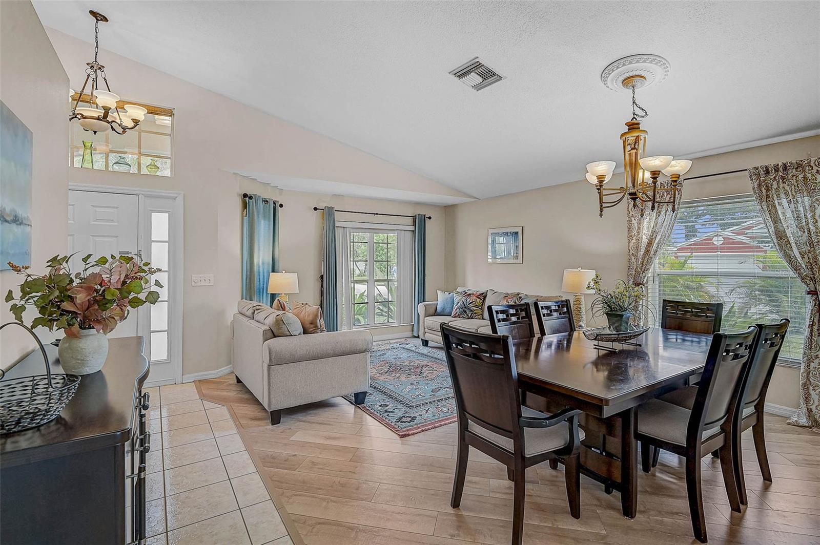 Image 3 of 33 For 4640 Sanibel Way