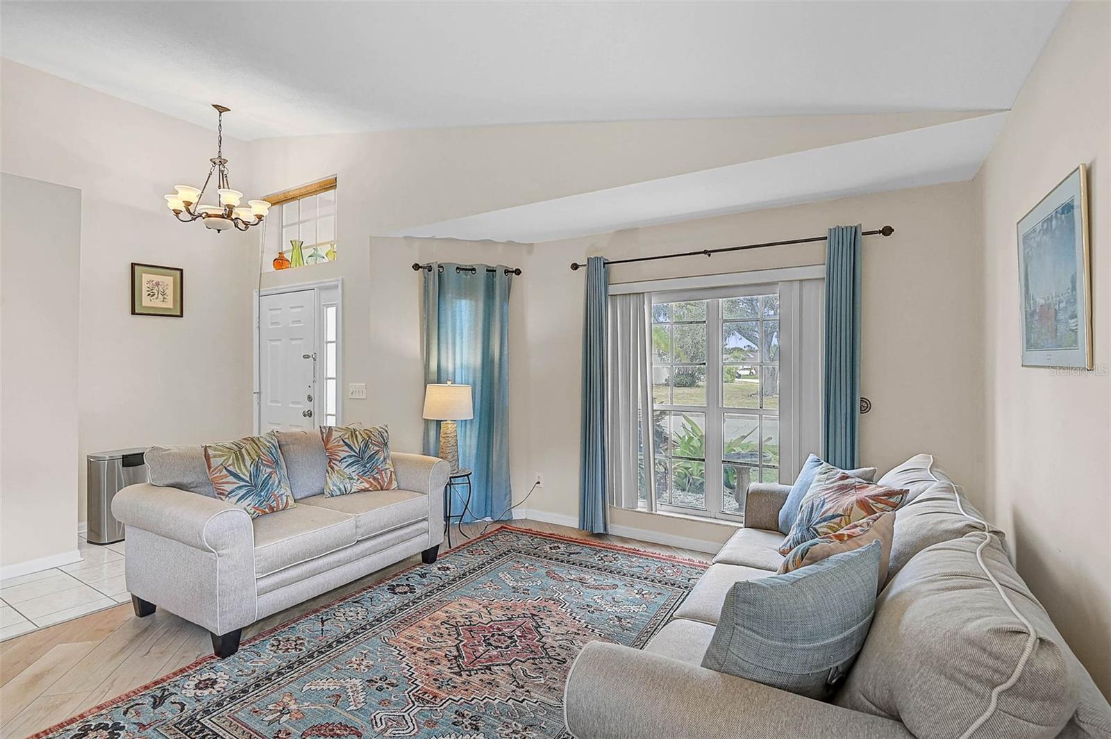 Image 4 of 33 For 4640 Sanibel Way