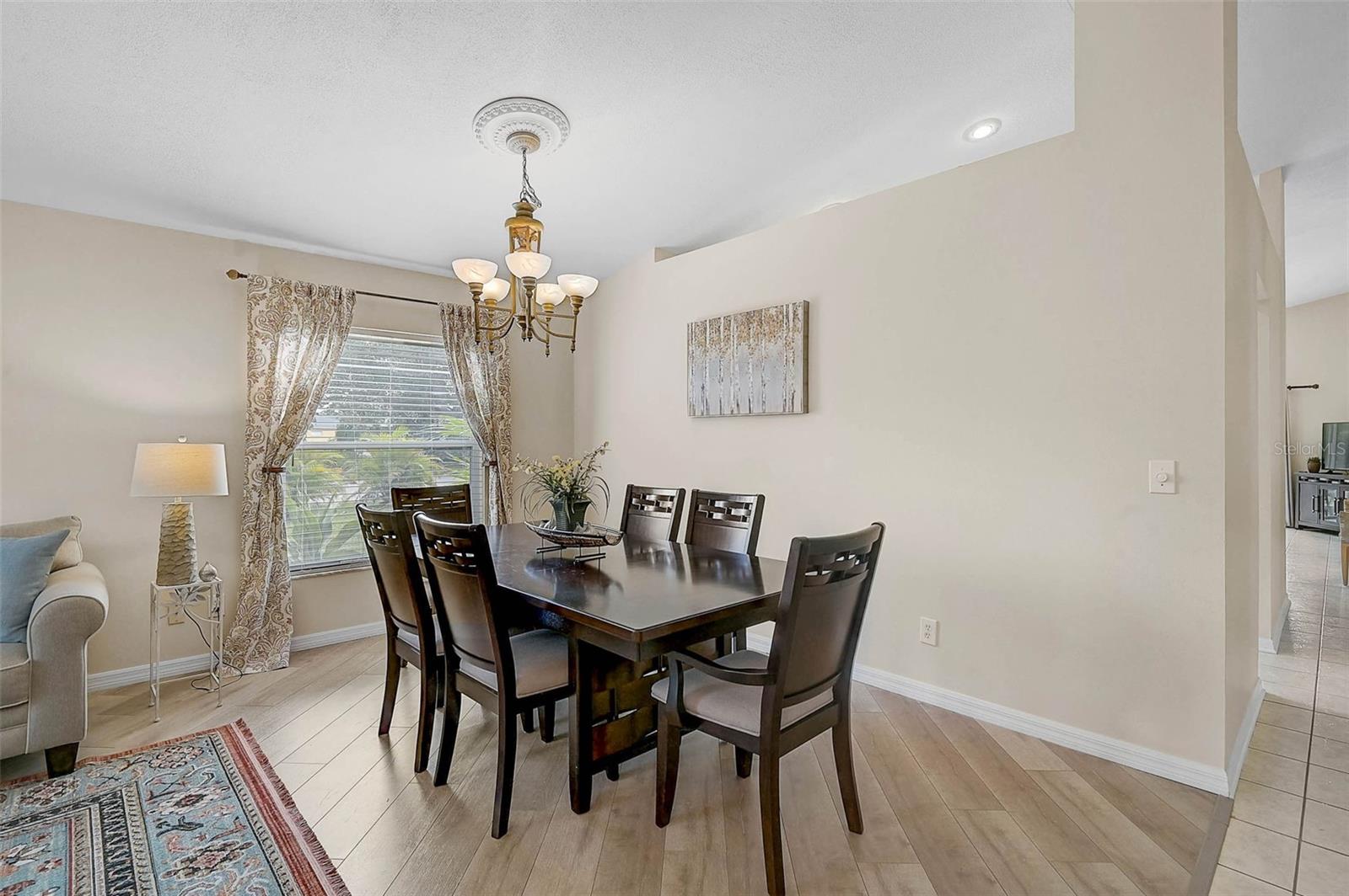 Image 5 of 33 For 4640 Sanibel Way