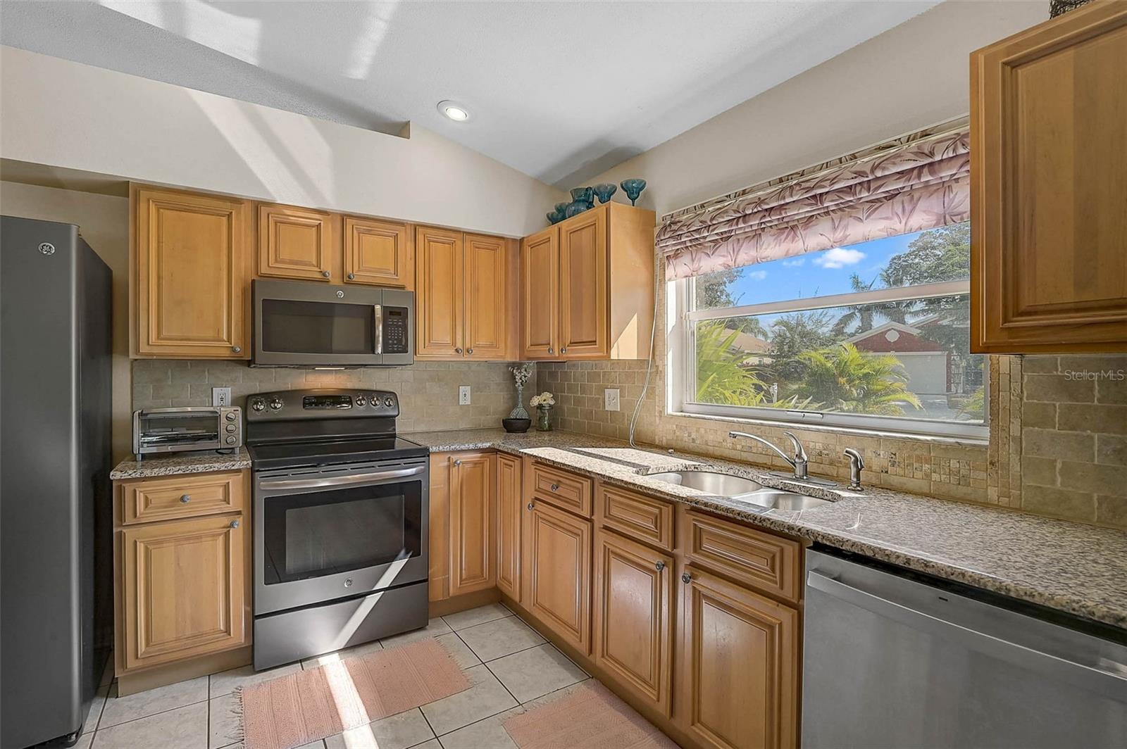 Image 8 of 33 For 4640 Sanibel Way