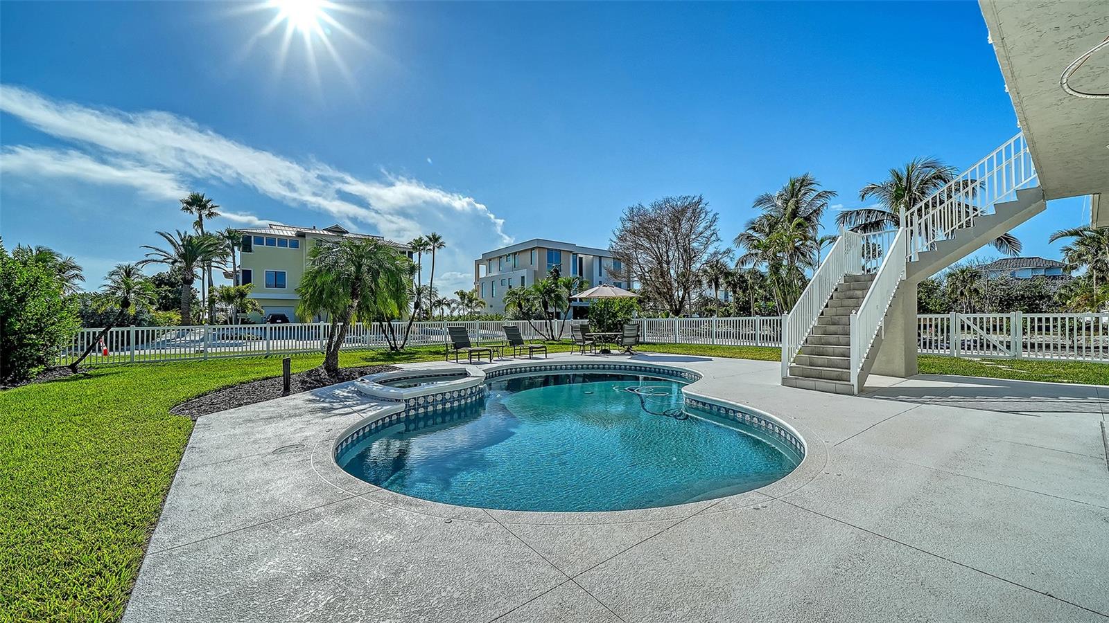 Image 33 of 51 For 6473 Gulf Of Mexico Drive