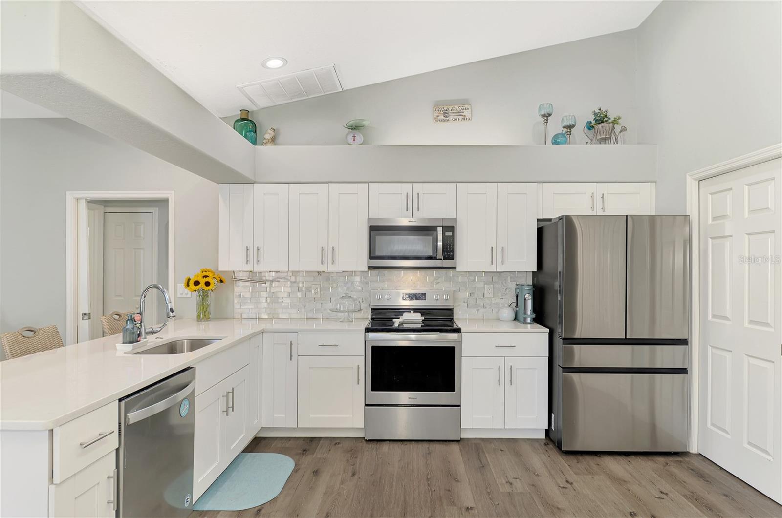 Image 19 of 55 For 583 Pine Ranch East Road