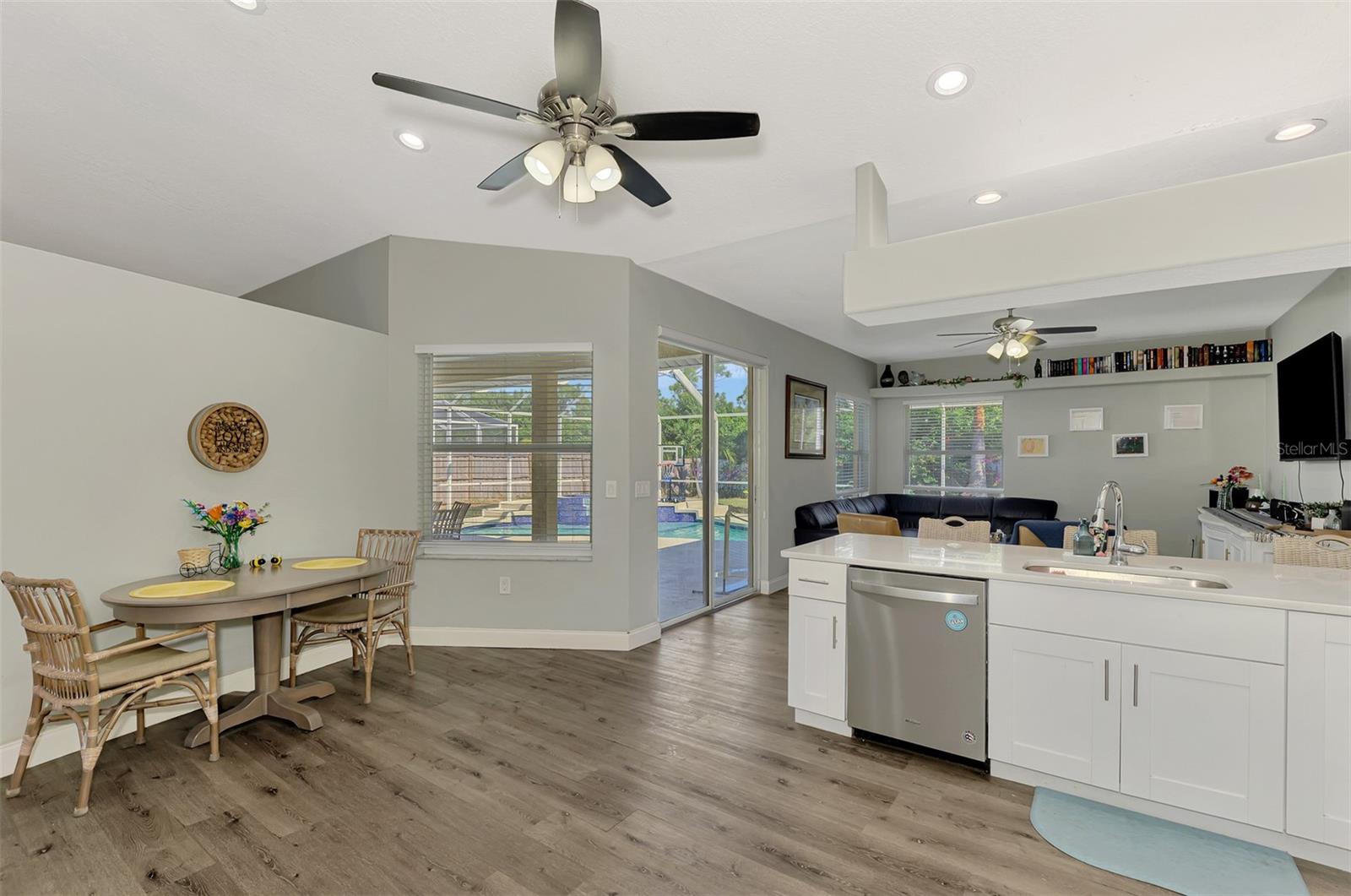 Image 25 of 55 For 583 Pine Ranch East Road