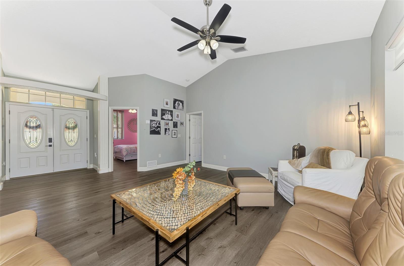 Image 9 of 55 For 583 Pine Ranch East Road