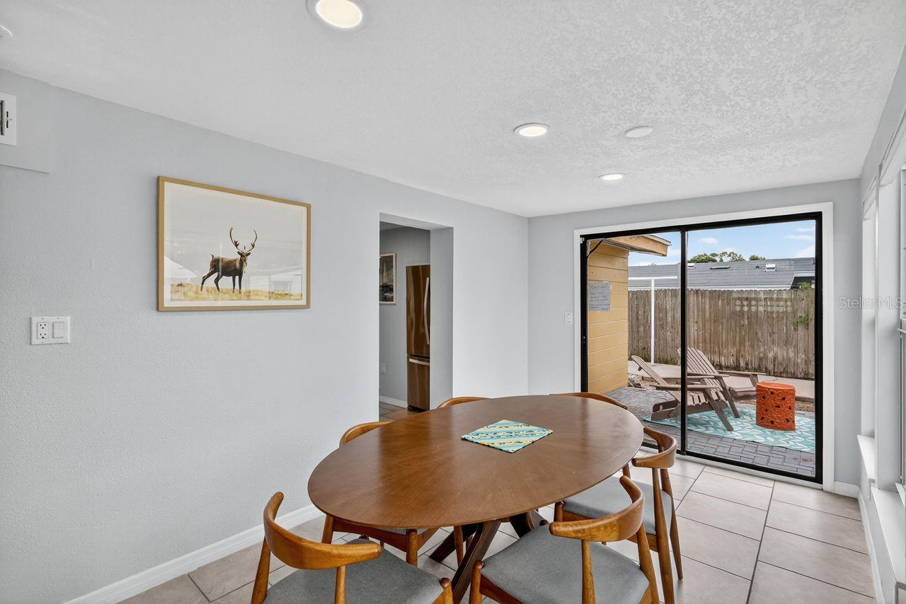 Image 12 of 32 For 6320 Case Avenue