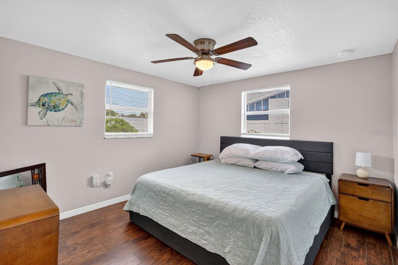 Image 15 of 32 For 6320 Case Avenue