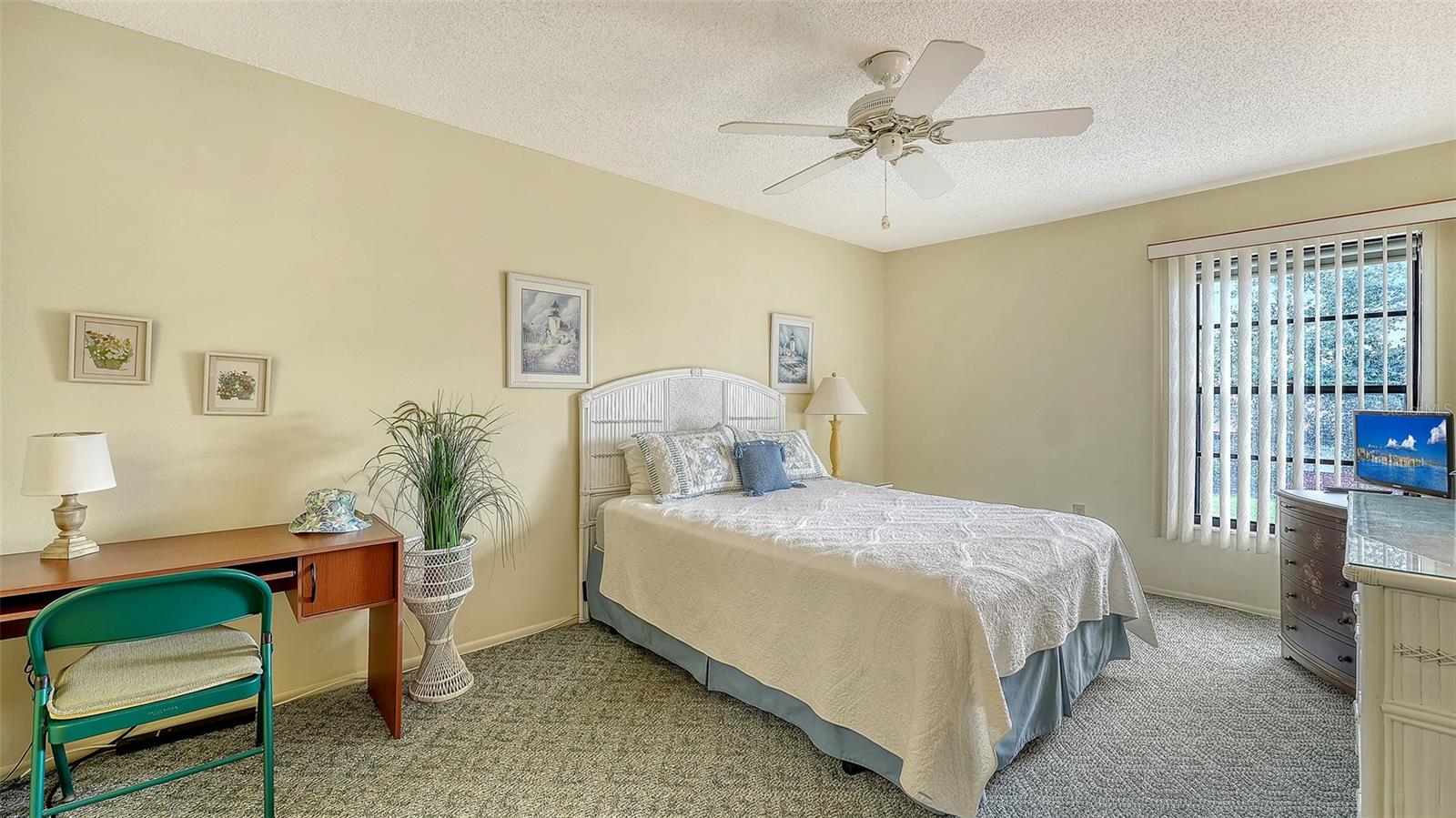 Image 18 of 46 For 7210 27th Avenue Dr W 7210