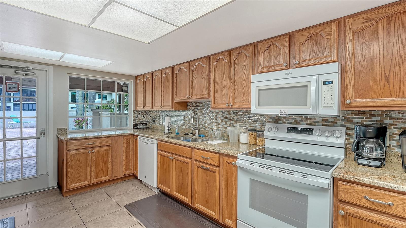 Image 37 of 46 For 7210 27th Avenue Dr W 7210