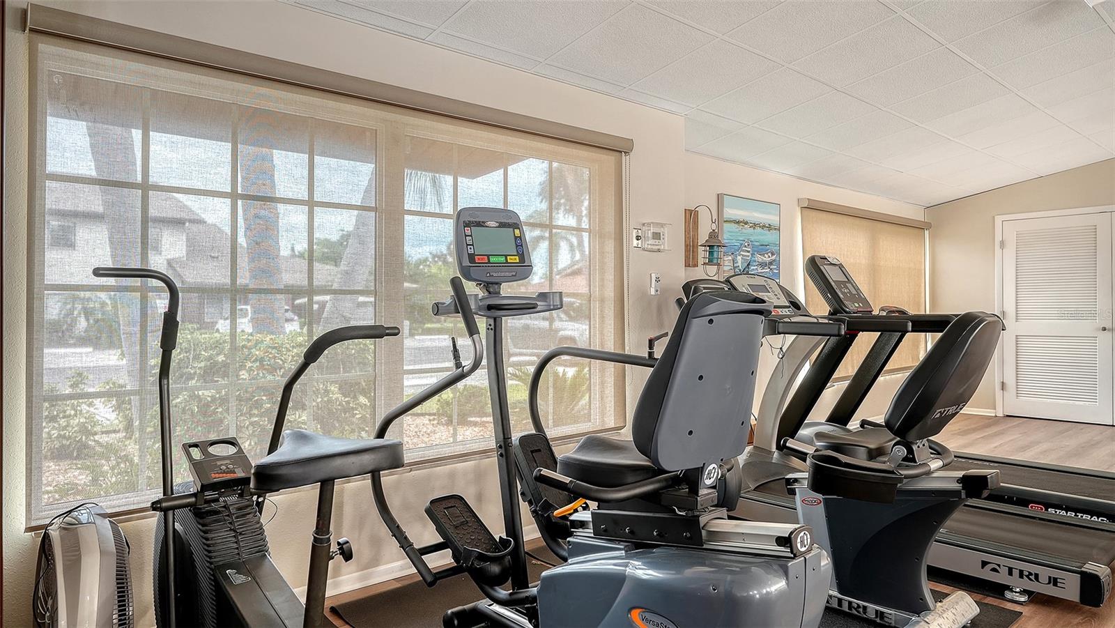 Image 39 of 46 For 7210 27th Avenue Dr W 7210