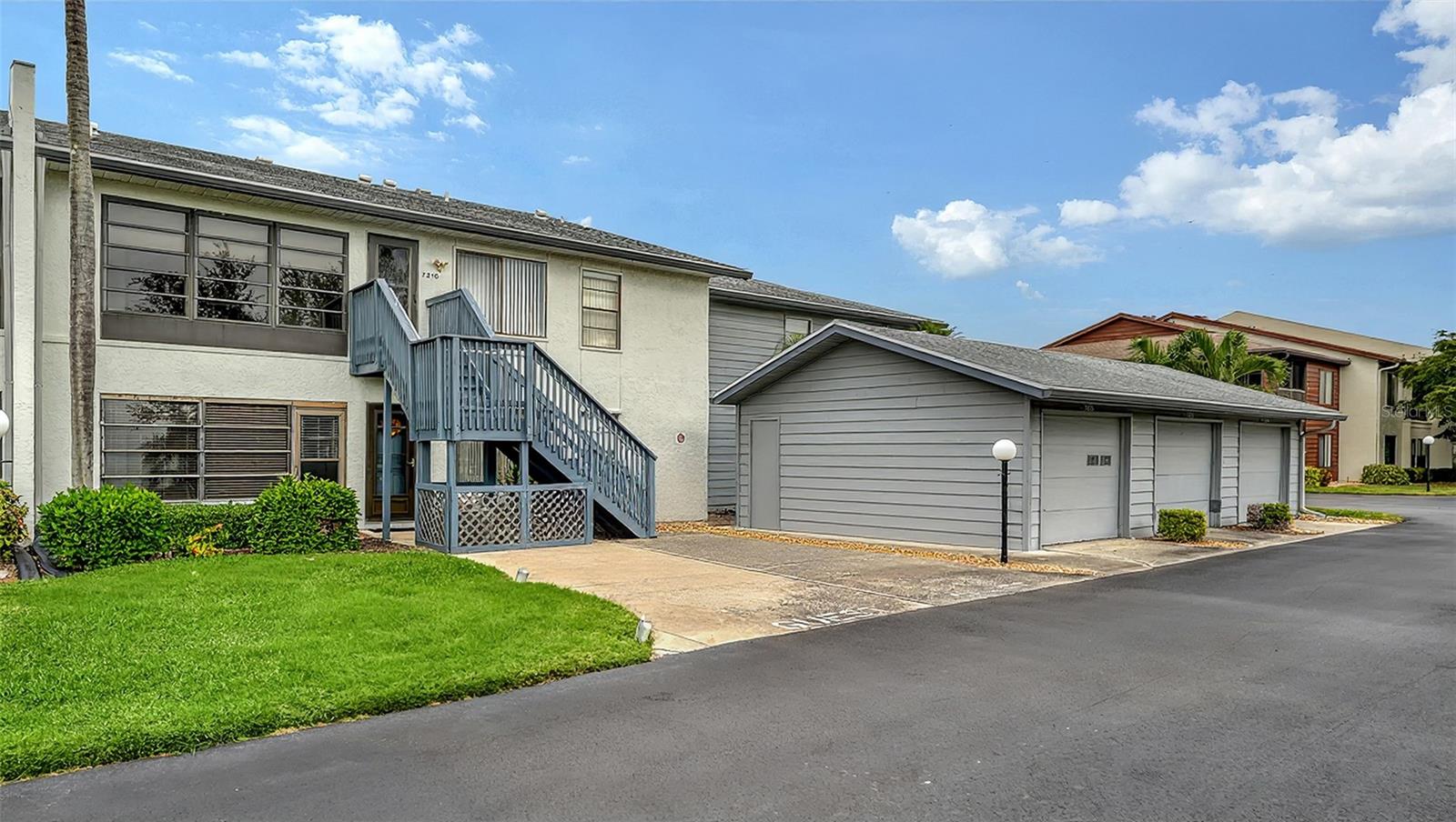 Image 8 of 46 For 7210 27th Avenue Dr W 7210