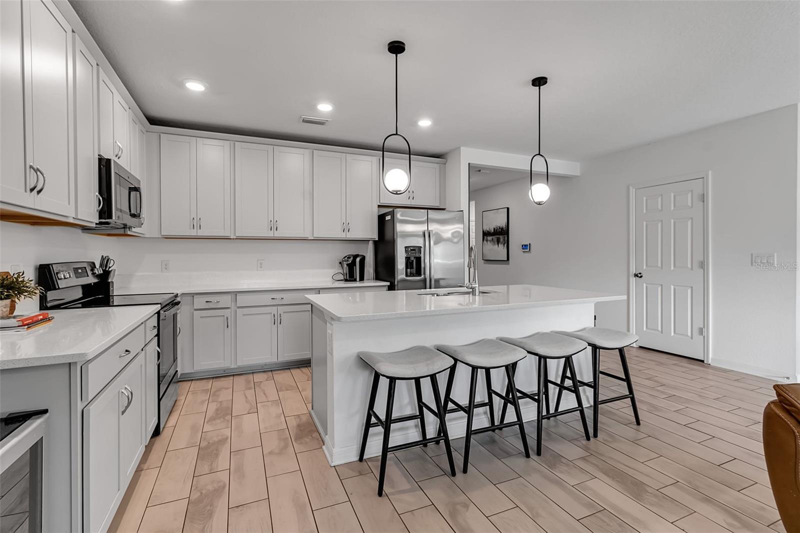 Image 12 of 93 For 5434 Patano Loop