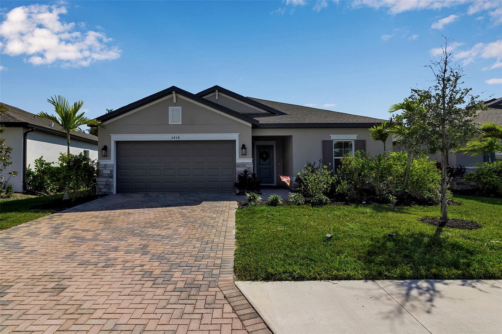 Image 2 of 93 For 5434 Patano Loop