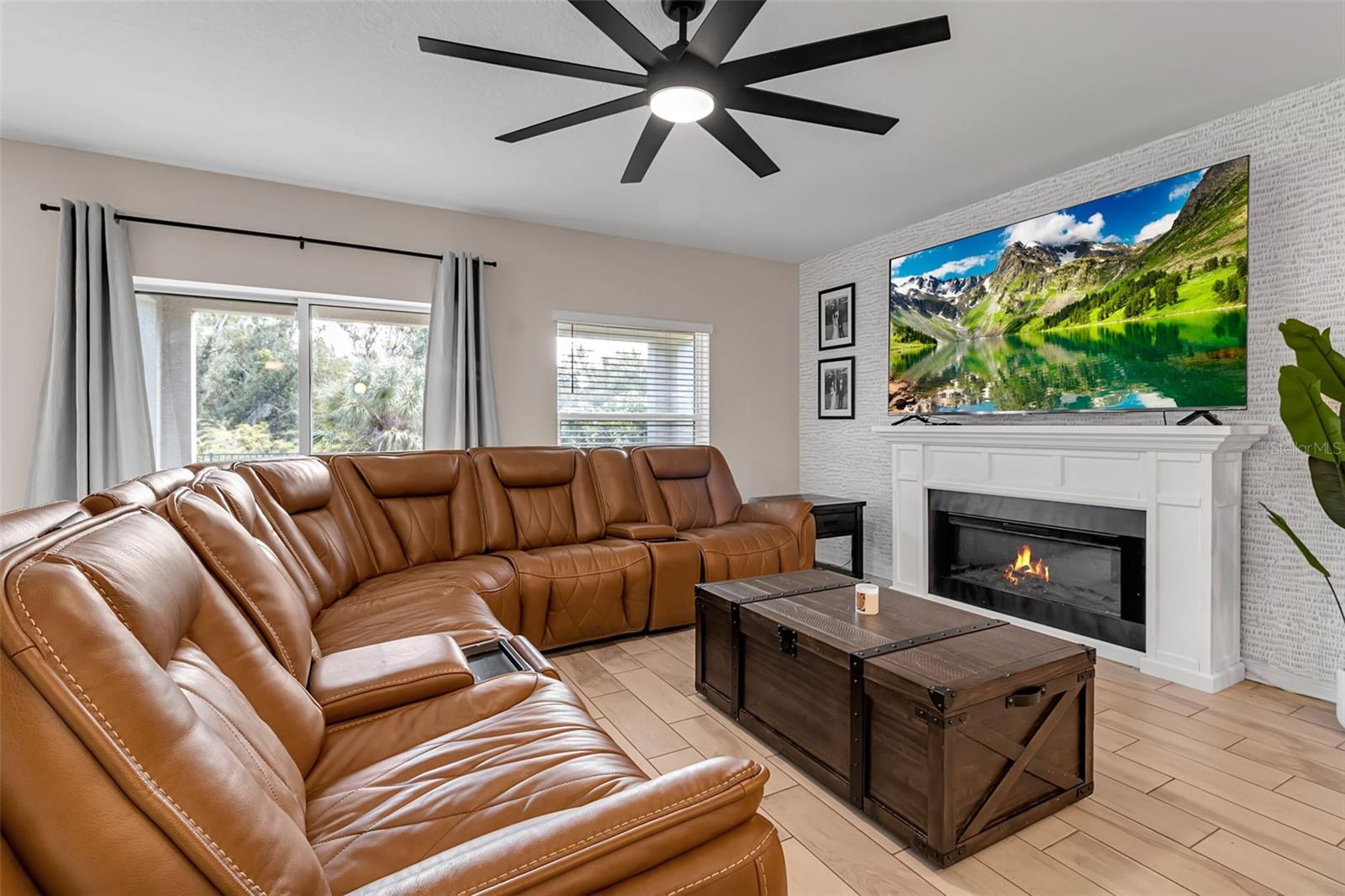 Image 22 of 93 For 5434 Patano Loop