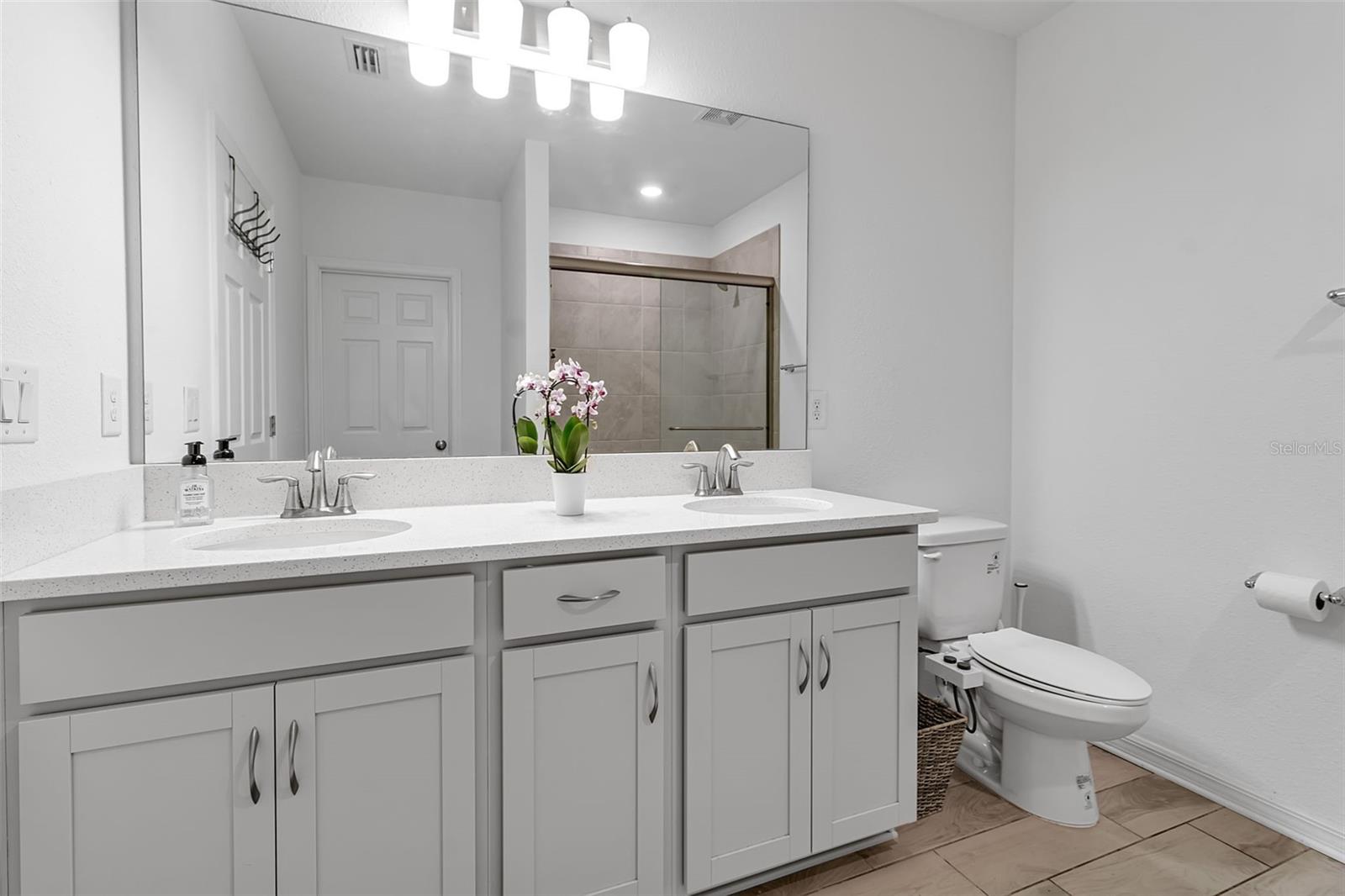 Image 31 of 93 For 5434 Patano Loop