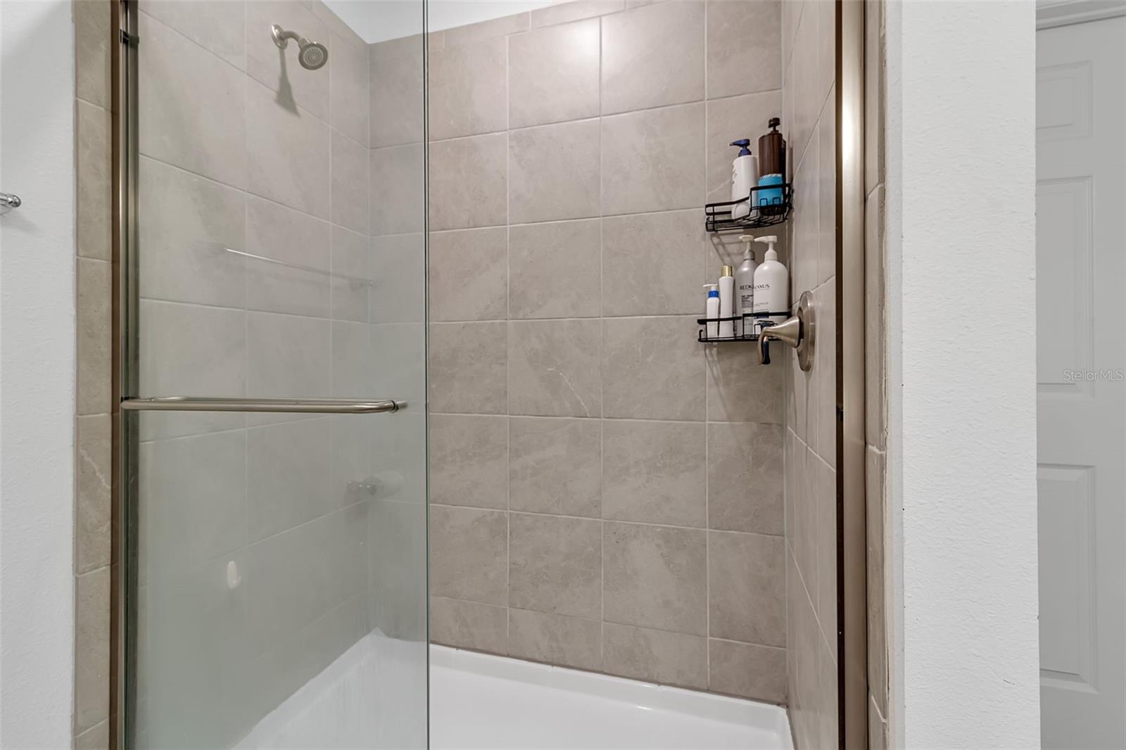 Image 32 of 93 For 5434 Patano Loop