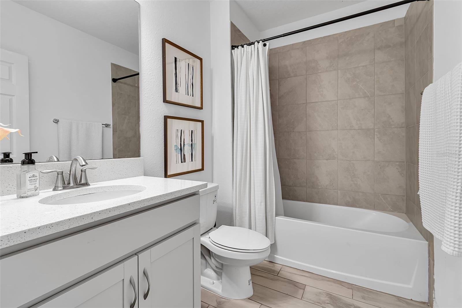 Image 42 of 93 For 5434 Patano Loop