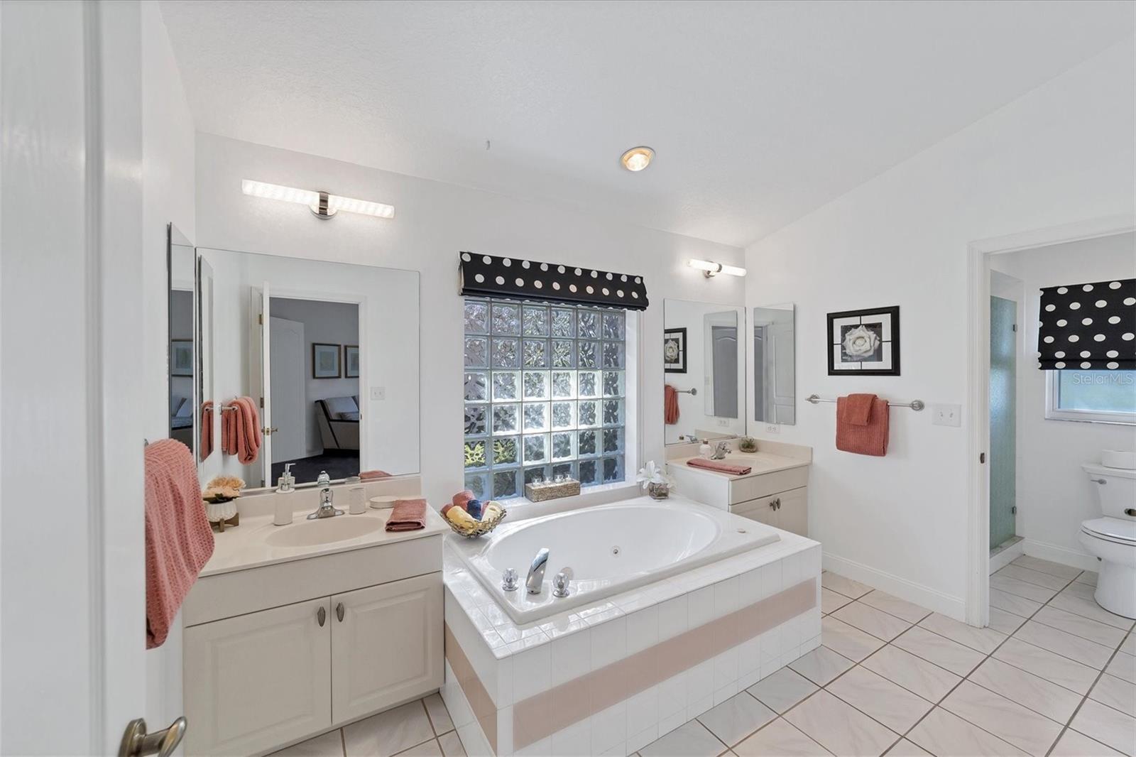 Image 21 of 36 For 4612 Deer Trail Boulevard