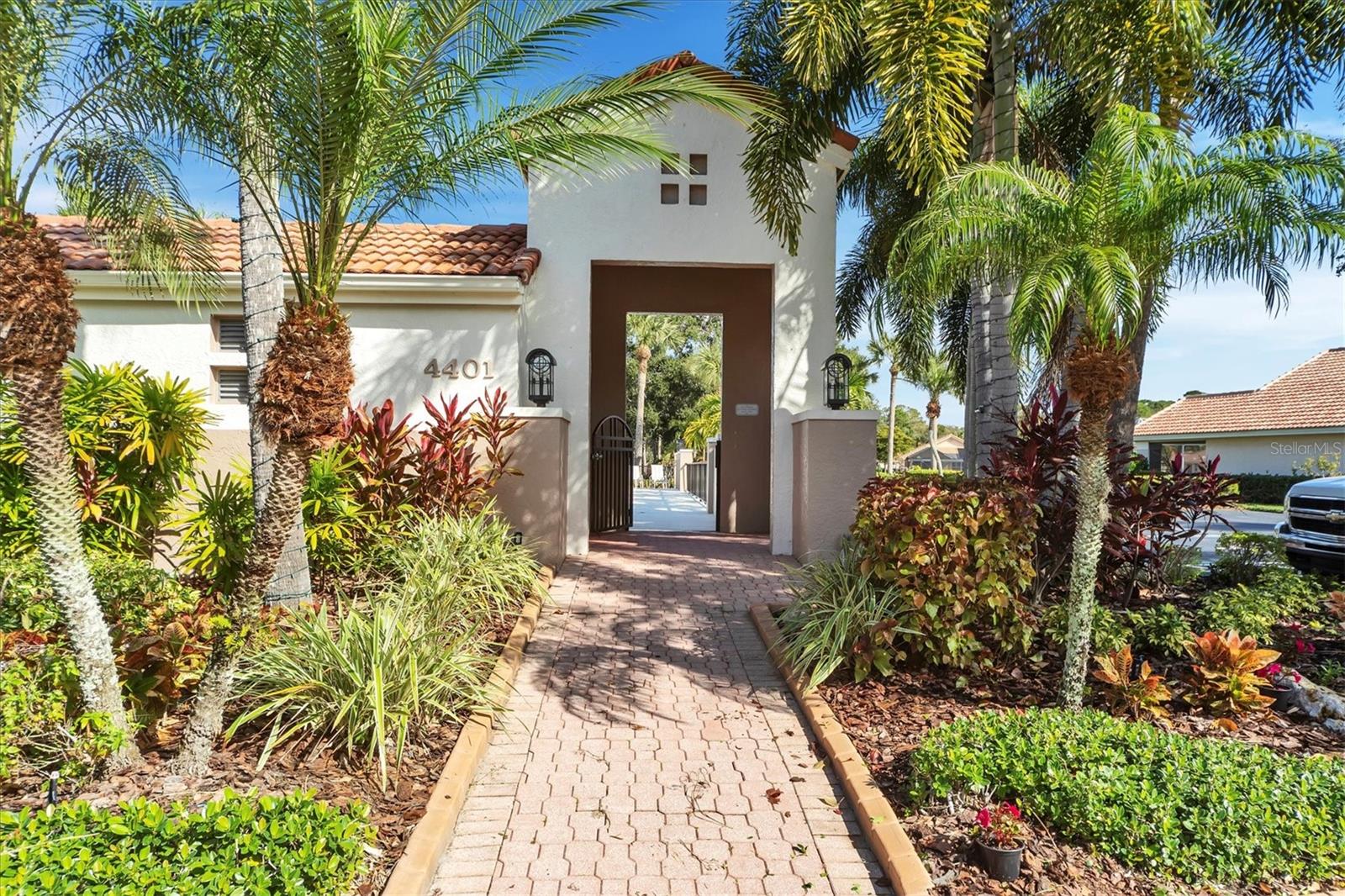 Image 32 of 36 For 4612 Deer Trail Boulevard