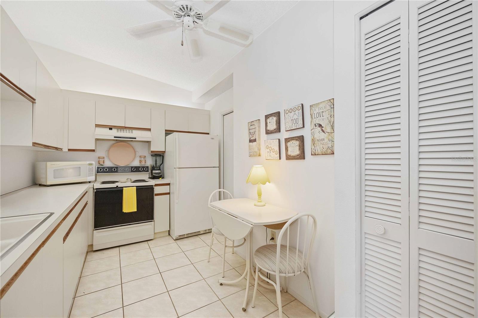 Image 6 of 29 For 7407 29th Avenue Drive W 2288