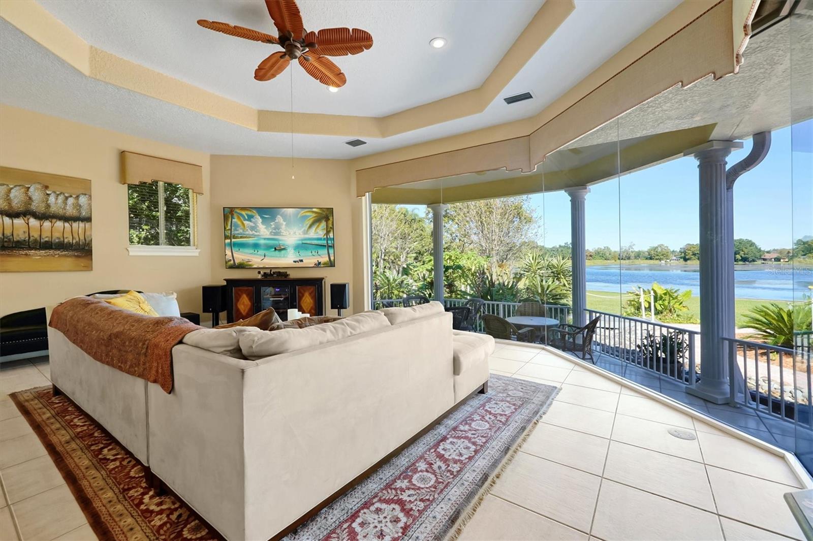 Listing photo id 2 for 4209 Lake Lockhart Drive