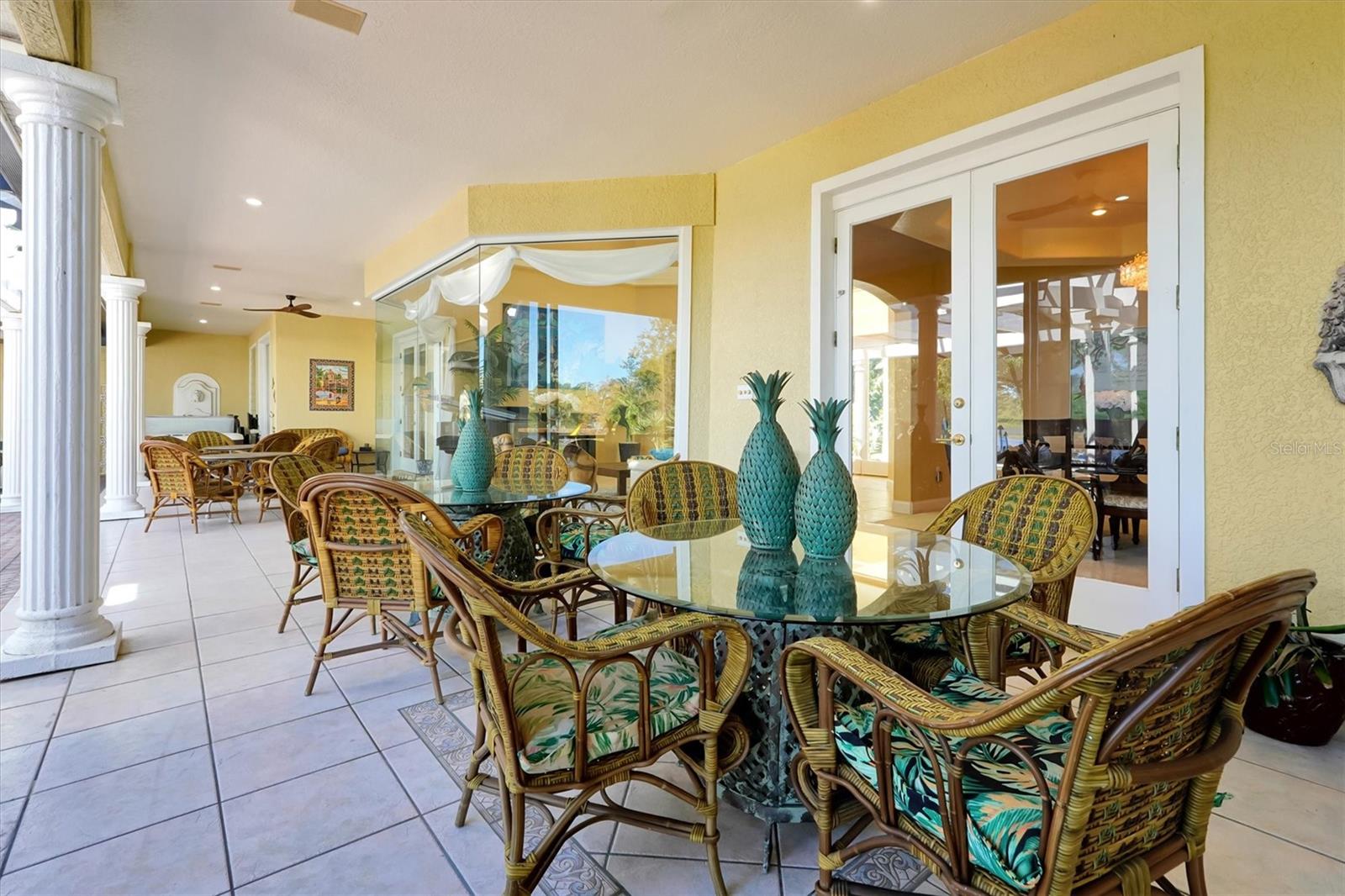 Listing photo id 7 for 4209 Lake Lockhart Drive