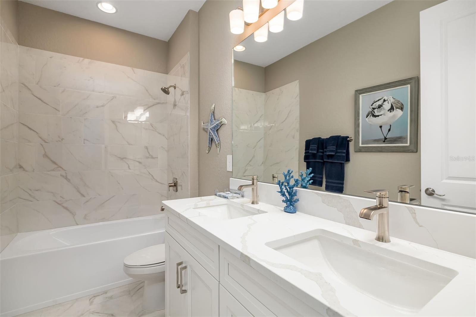 Image 32 of 79 For 241 Vistera Boulevard