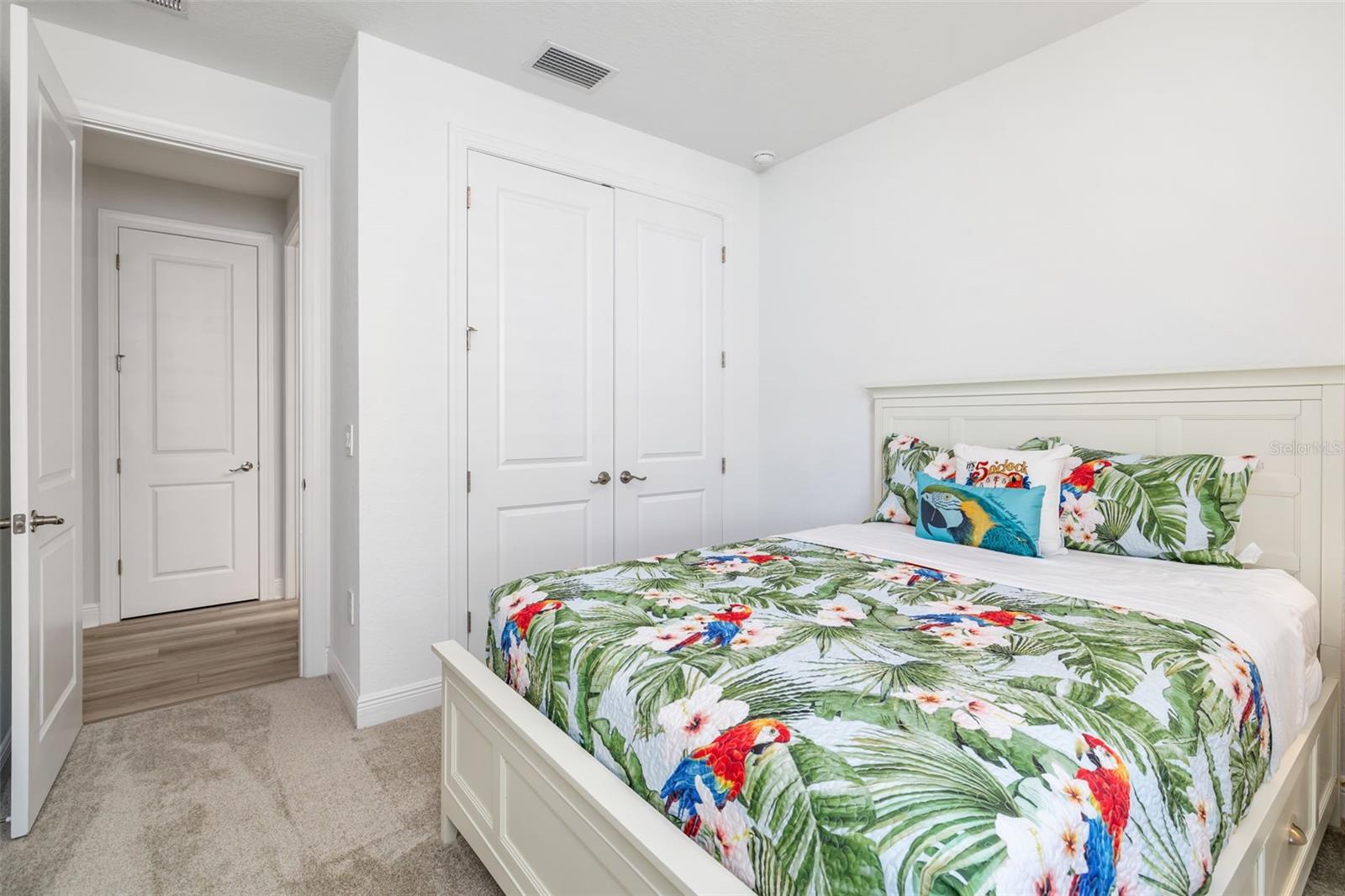 Image 34 of 79 For 241 Vistera Boulevard