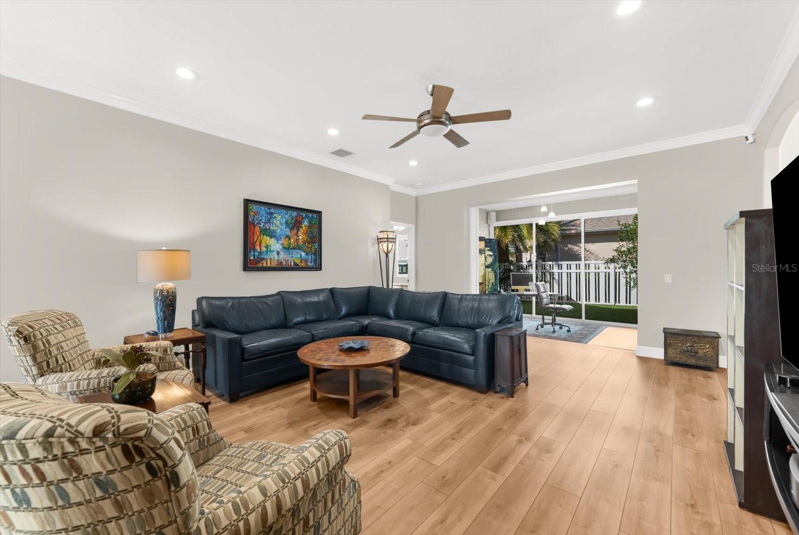 Image 11 of 76 For 4497 Edinbridge Circle 19